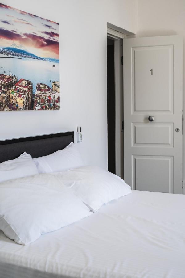 La Bella Vita Luxury Apartament And Travel Solution Neapel Exteriör bild