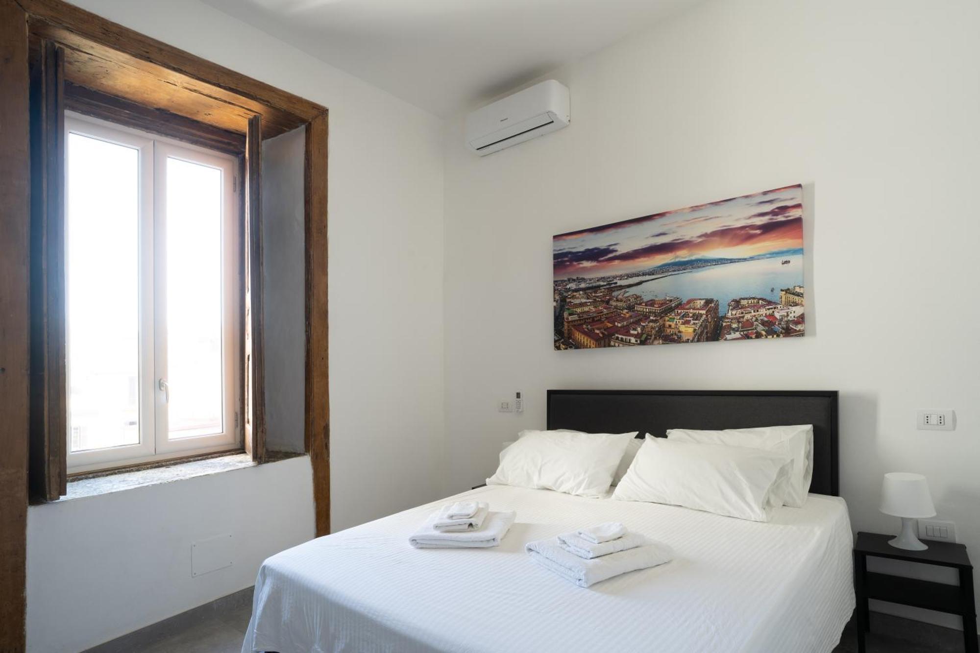 La Bella Vita Luxury Apartament And Travel Solution Neapel Exteriör bild